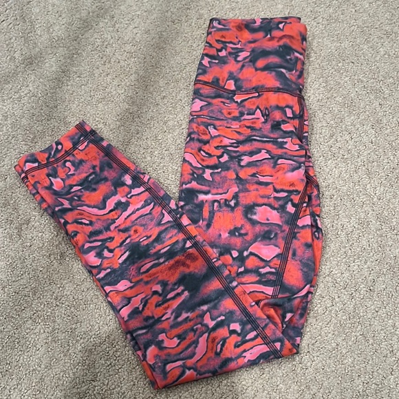 EUC Lululemon Wunder Train Leggings - Picture 1 of 6